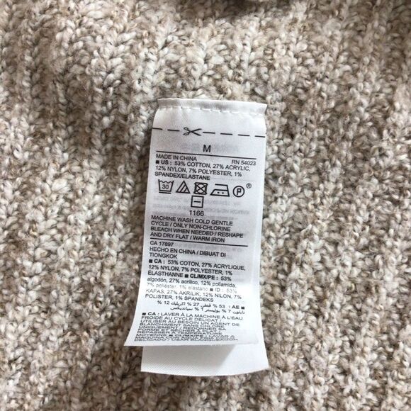 Women’s Old Navy Cream Sleeveless Drape Front Cardigan Size Medium - Picture 3 of 6